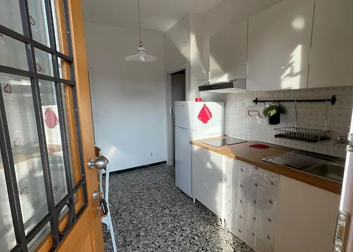 Appartamento Rosso - Over The Rainbow Apartments - Lido Di Jesolo -4 Posti Letto
