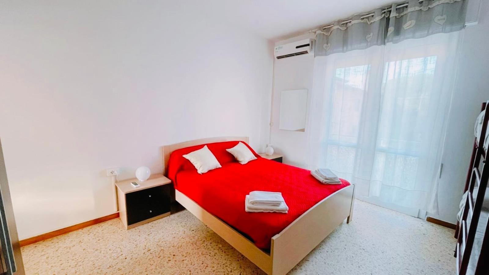 Rosso - Over The Rainbow - -4 Posti Letto Apartment Lido di Jesolo