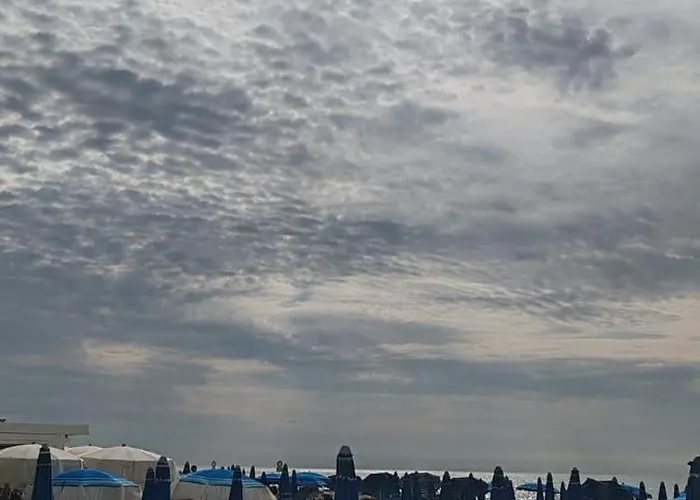 Appartamento Rosso - Over The Rainbow Apartments - Lido Di Jesolo -4 Posti Letto